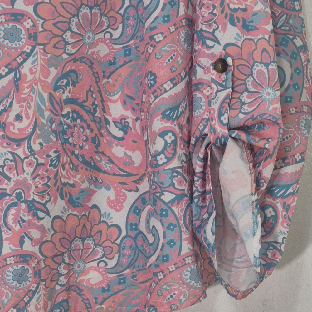 Floral Paisley Women's Top SIZE 4X - Picture 2 of 9